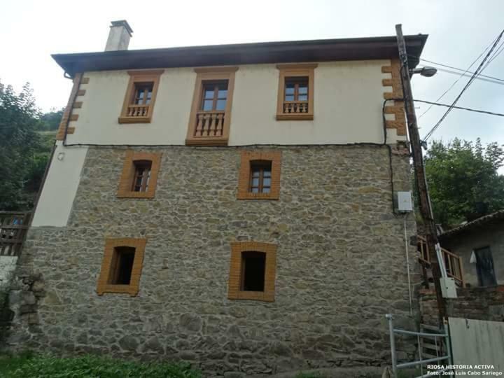 Casona Angliru Apartment Riosa Exterior photo